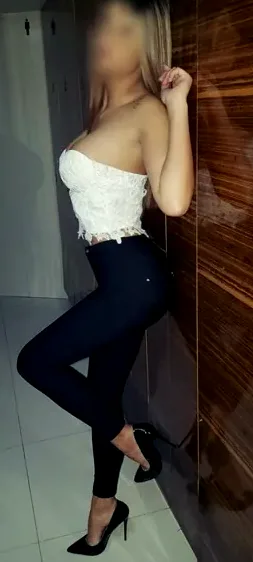 Bianca, 36