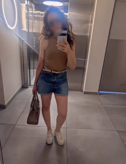 Elif, 40