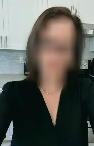Jana, 38