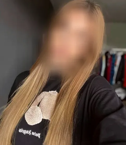Luisa, 28