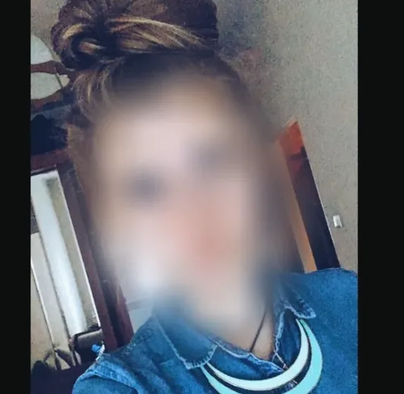 Nina, 34