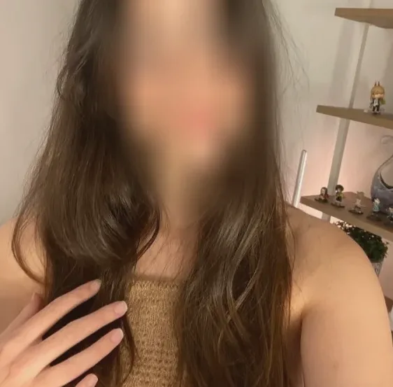 Selina, 31