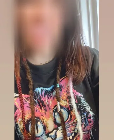 Zeynep, 31